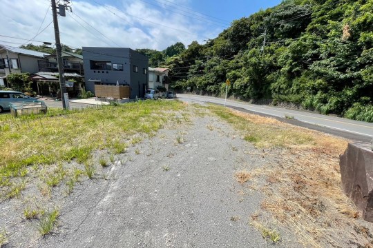 真鶴駅徒歩圏　建築条件なし　平坦な土地