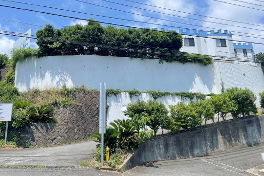熱海市泉　国道沿いでアクセス良好　相模湾眺望　上物付き事業用地