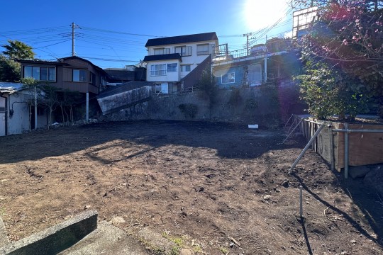 真鶴町真鶴　真鶴駅まで1.6ｋｍ　海を眺望する平坦な約110坪売地