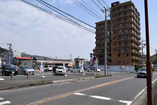 コンビニ