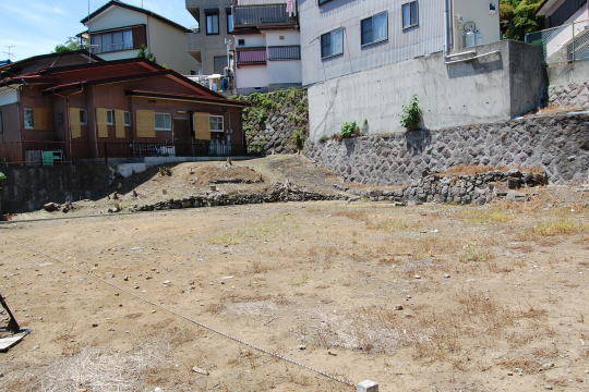 現地