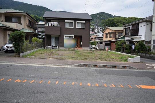 湯河原町土肥6丁目　東南角地・駅徒歩圏