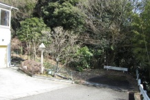 湯河原町宮上 緑に囲まれた約220坪の売地