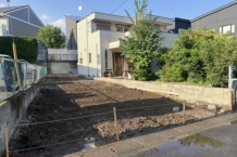 湯河原町中央　駅徒歩圏内　生活しやすい住環境　建築条件なし更地