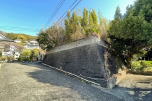 湯河原町宮下　花咲分譲地　陽当たり良好角地　建築条件無し