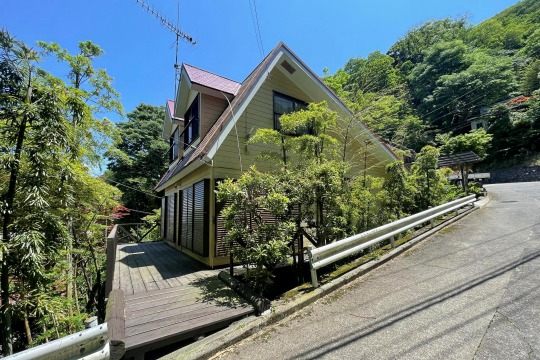 熱海市泉　桜ヶ丘分譲地　自然豊かな閑静な住宅街　温泉引込済み3LDK