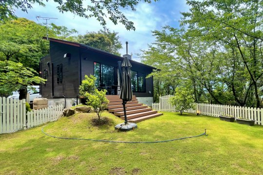 東伊豆町マリーンハイツ白田分譲地　温泉・芝庭付き高級邸宅