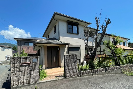 湯河原町吉浜　定住向け3LDK戸建　駅徒歩圏内　陽当たり良好角地