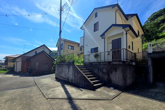 湯河原町鍛冶屋　内外装リフォーム済み4SDK　南向き陽当たり良好