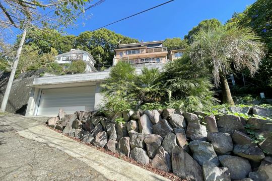 湯河原町吉浜　令和1年築　露天風呂・アトリエスペース付き　こだわりの大型邸宅
