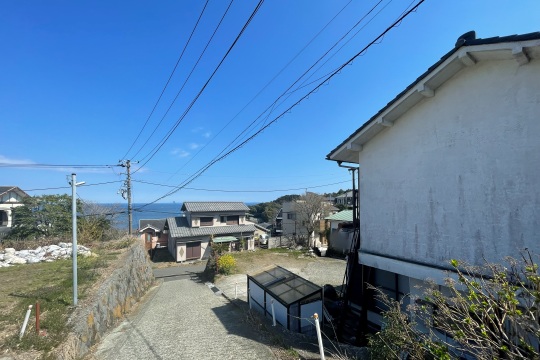 前面道路からの眺望