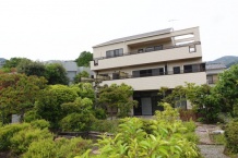 湯河原町宮上　万葉郷分譲地　温泉付　3階建大型住宅