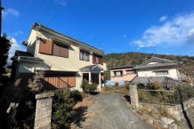 熱海市泉 バス停まで徒歩約1分 相模湾遠望 駐車場・庭付