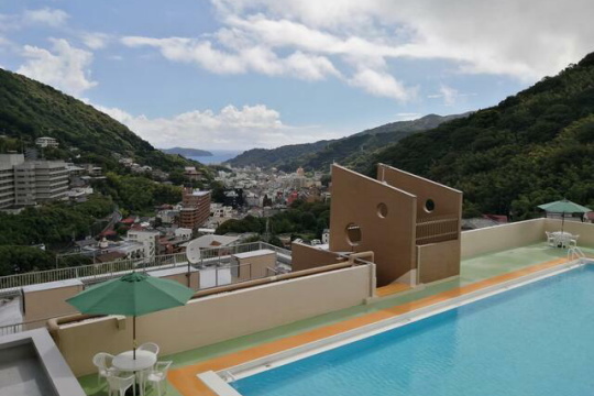 屋外プール