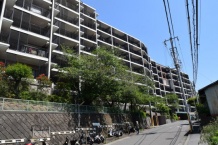 サンクタス湯河原ラ・ヴュー 共用施設充実の駅近マンション2LDK