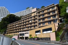 ライオンズマンション熱海　駅徒歩圏・相模湾を一望するリフォーム済み美室　
