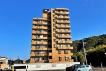 ライオンズマンション湯河原第6　生活便利な定住地　山並み眺望　8階角部屋2ＤK