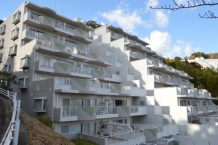 ラ・ヴィ熱海　共用施設充実　閑静な街並みと海を望む100㎡超1SLDK