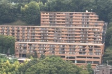 ダイアパレス湯河原グランヒルズ2番館　人気のA棟！最上階　エレベーターアクセス良好